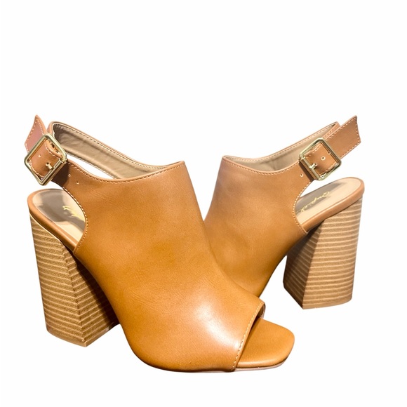 Qupid Tan Slingback Block Heels - Picture 1 of 6